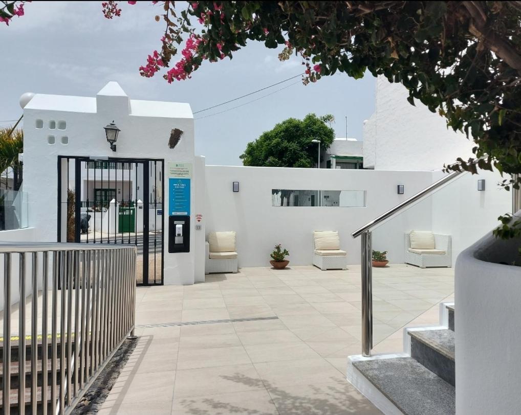 Apartamentos Acuario Sol Puerto del Carmen  Exterior foto